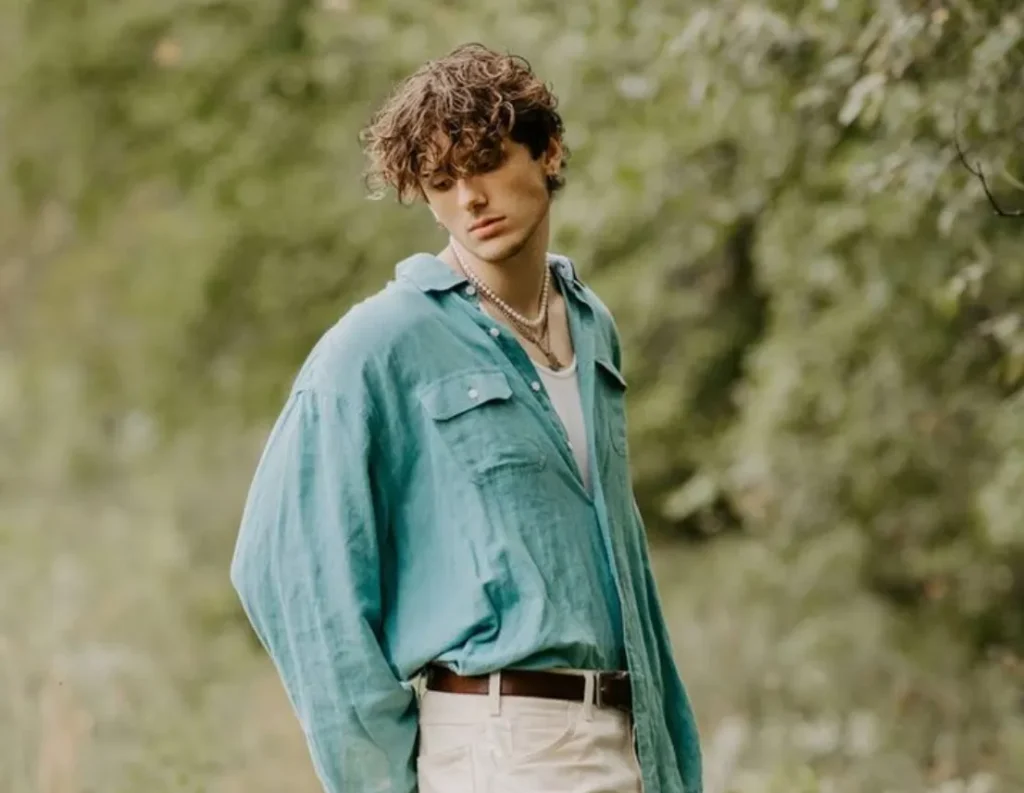 JVKE Childhood/Early Life