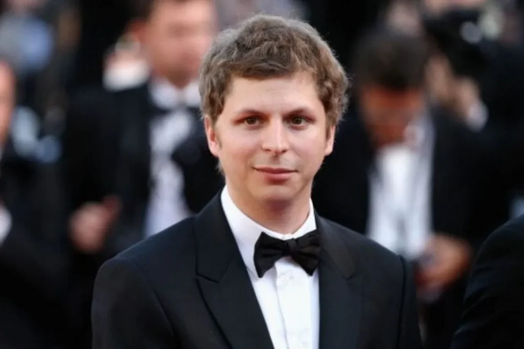 Michael Cera Height How His Physical Presence Shapes His Career, Life, and Public Image